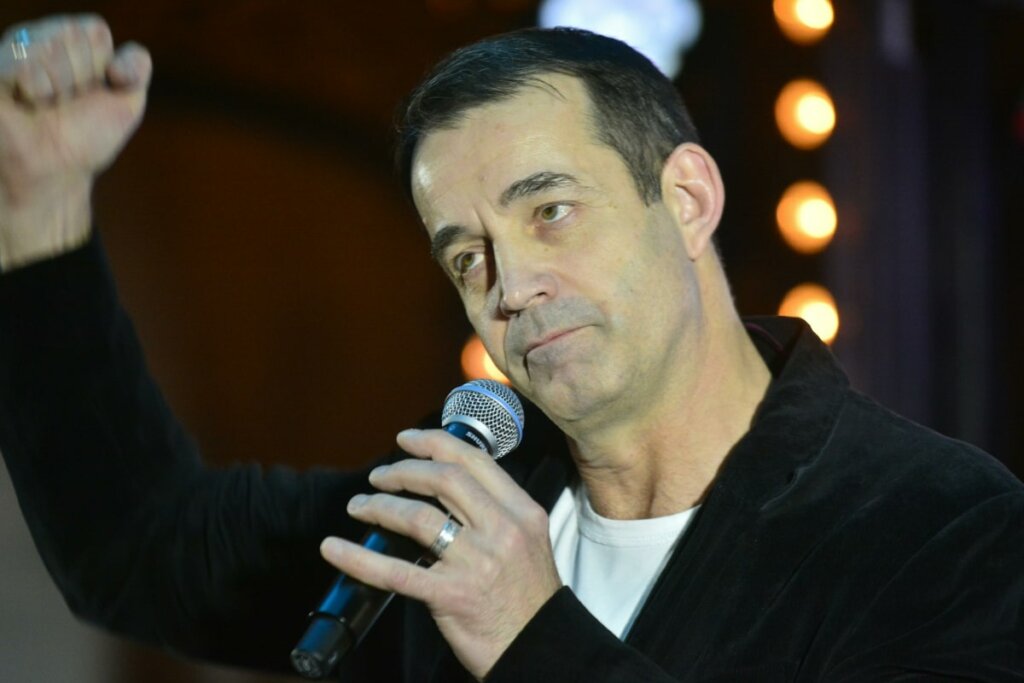 Новости шоу-бизнеса: Певцов запрещает аборты, Добронравов радуется санкциям, а Лавроненко прервал молчание