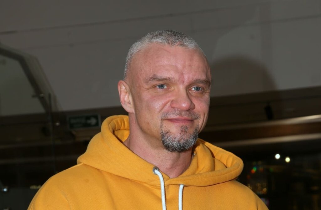 «Люди не поймут»: недавно женившийся Владимир Епифанцев живет с тремя женщинами