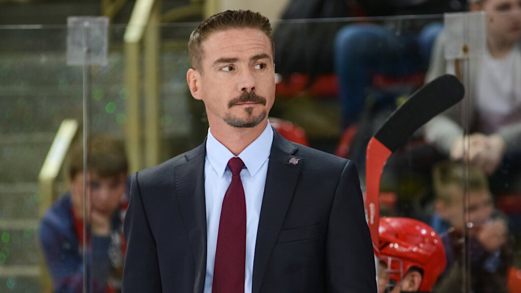 Переживал смерть Панина, встречался с известной певицей, вымаливал рождение детей: зигзаги судьбы Дениса Никифорова