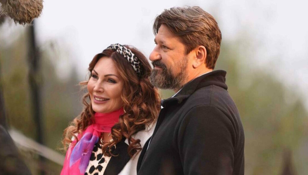 Появились первые кадры со съемок сериала «Букины»