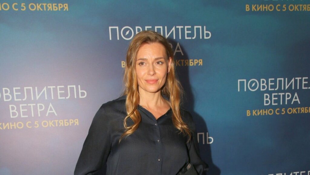 «Очень горячо»: 45-летняя Любовь Толкалина продемонстрировала идеальную фигуру в бикини на Мальдивах