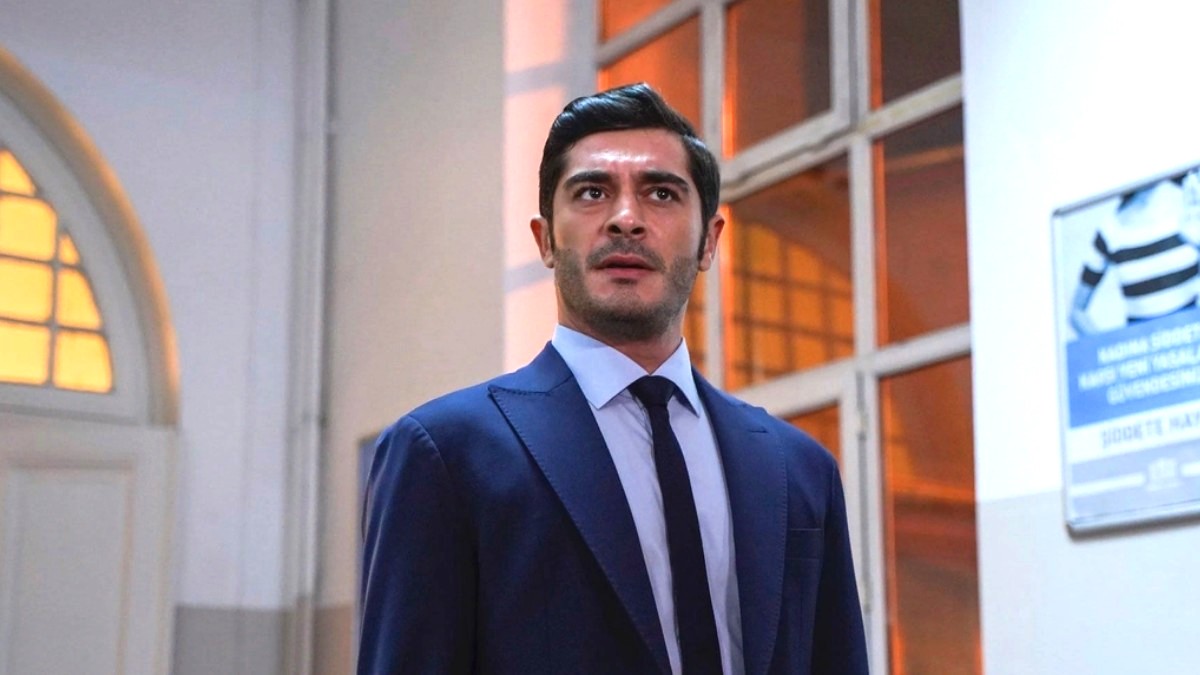 Бурак дениз 2023. Бурак дениз шахерезада. Бурак дениз actor. Бурак дениз. Бурак дениз.