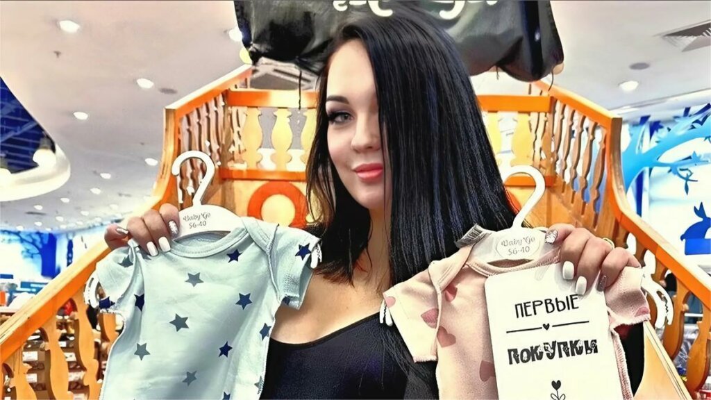 Скандальная внучка Олега Стриженова беременна седьмым ребенком