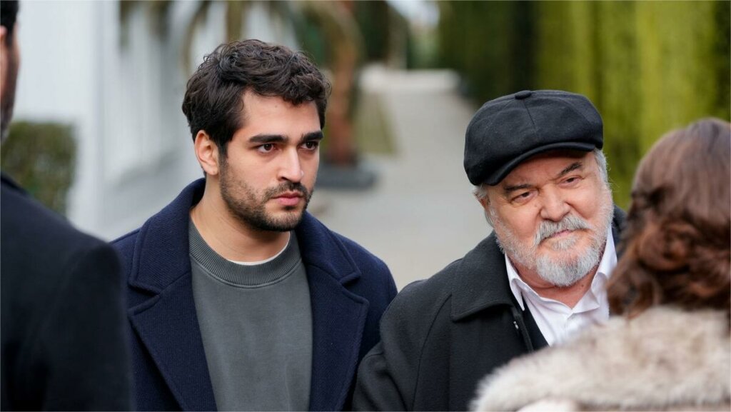 Чичек в Ялы, а Казым стреляет в Аби: вот что покажут в 92 серии «Зимородка»