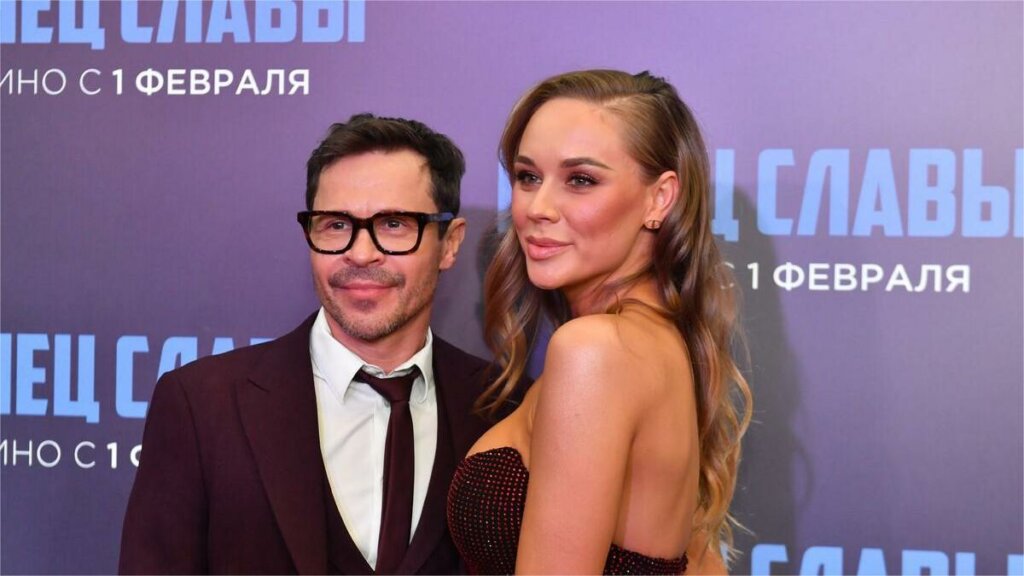 Фильм о молодых и сказочный декор: стали известны детали первой свадьбы Павла Деревянко