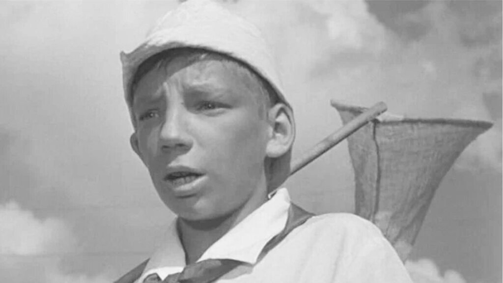 «Два уха с сачком» сыграл 5 ролей и умер в нищете: Как сложилась судьба забавного мальчика Славы Царева