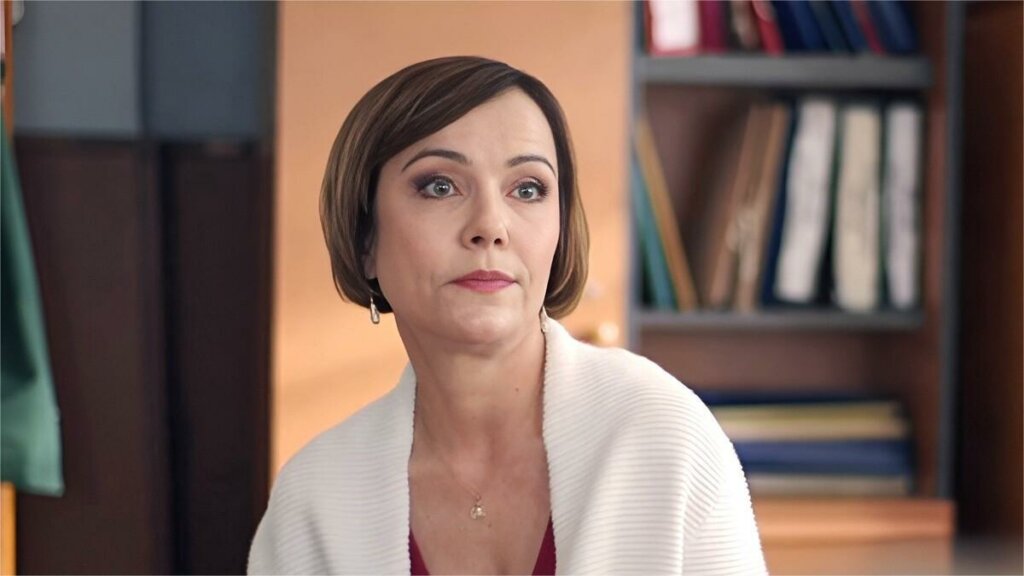 Актриса Екатерина Семенова сломала ноги в страшной аварии