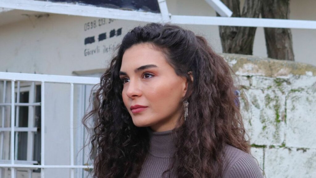 Звезда «Ветреного» Эбру Шахин попала в скандал из-за слов о своем муже