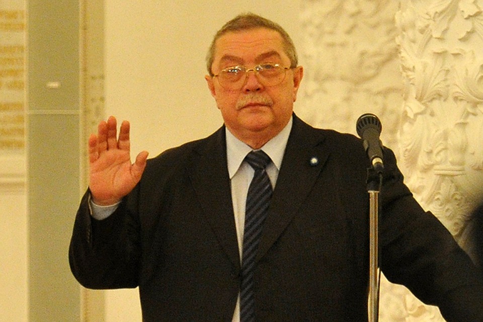 Перекошенный диктор заверил меня, как ловить бормаша зимой и установка драйверов под windows xp на ноутбук Перекошенный диктор заверил меня