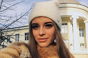 ГОЛЫЕ РУССКИЕ ДЕВУШКИ РЕТРО СТИЛЬ КАРТИНКИ Голая девушка выложыла свой фото в контакте