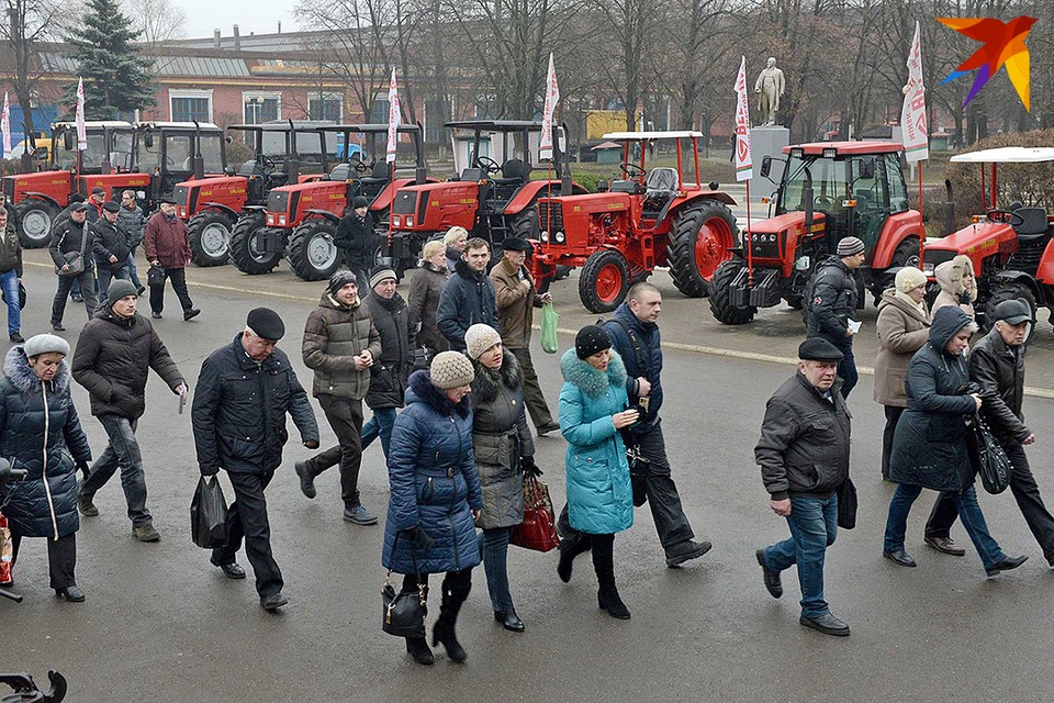 Те, кто работает на производстве, нередко могут выйти на пенсию на пять, а то и на десять лет раньше.
