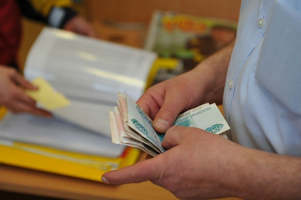 Погашение налогов и долгов наложить арест на счет должника может судебный пристав