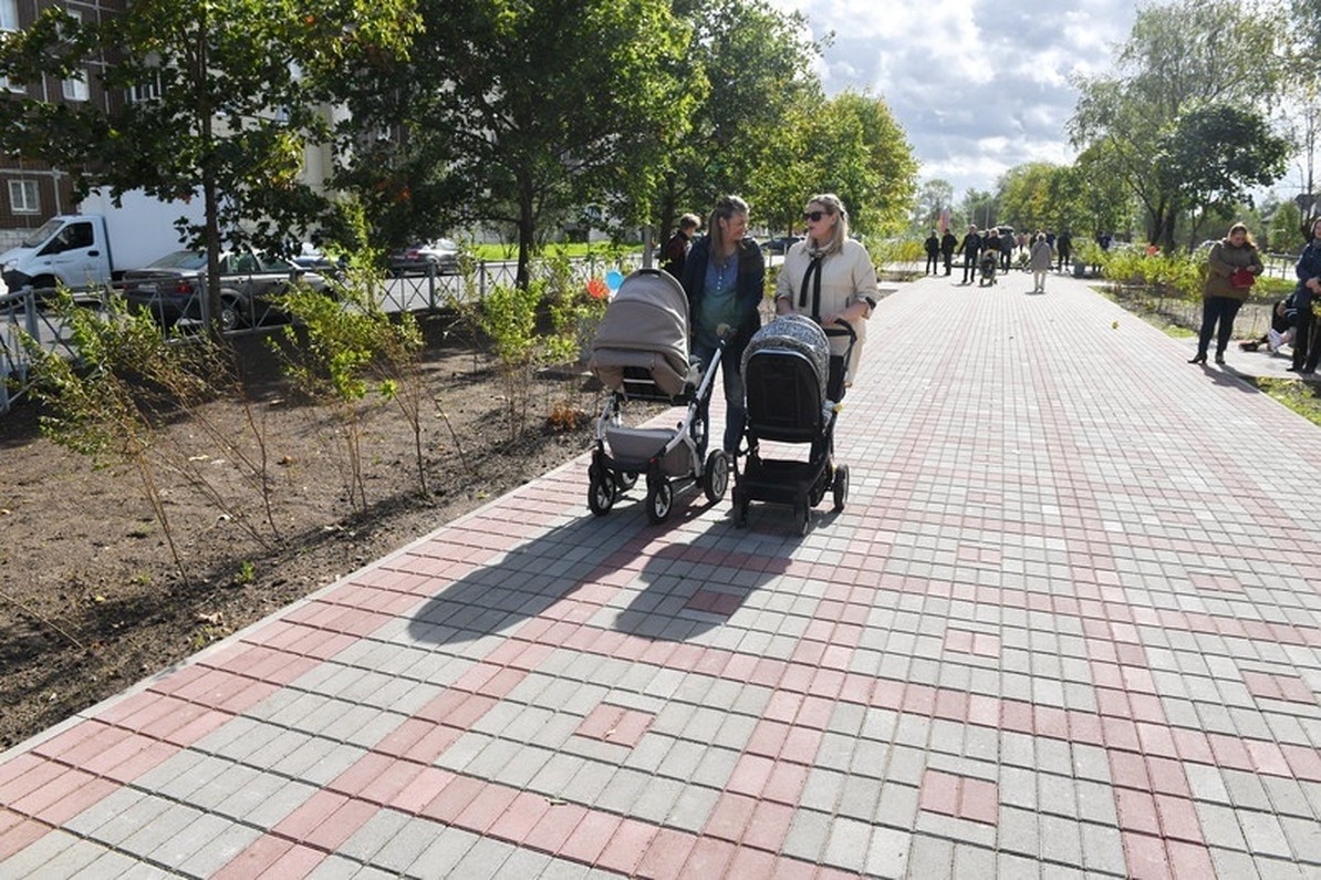 К 1 января 2021 года в Ленинградской области не должно остаться ни одного человека с доходом ниже прожиточного минимума.