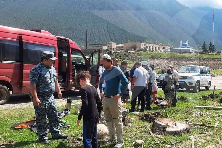 Двое туристов погибли при спуске по реке. Фото с места событий