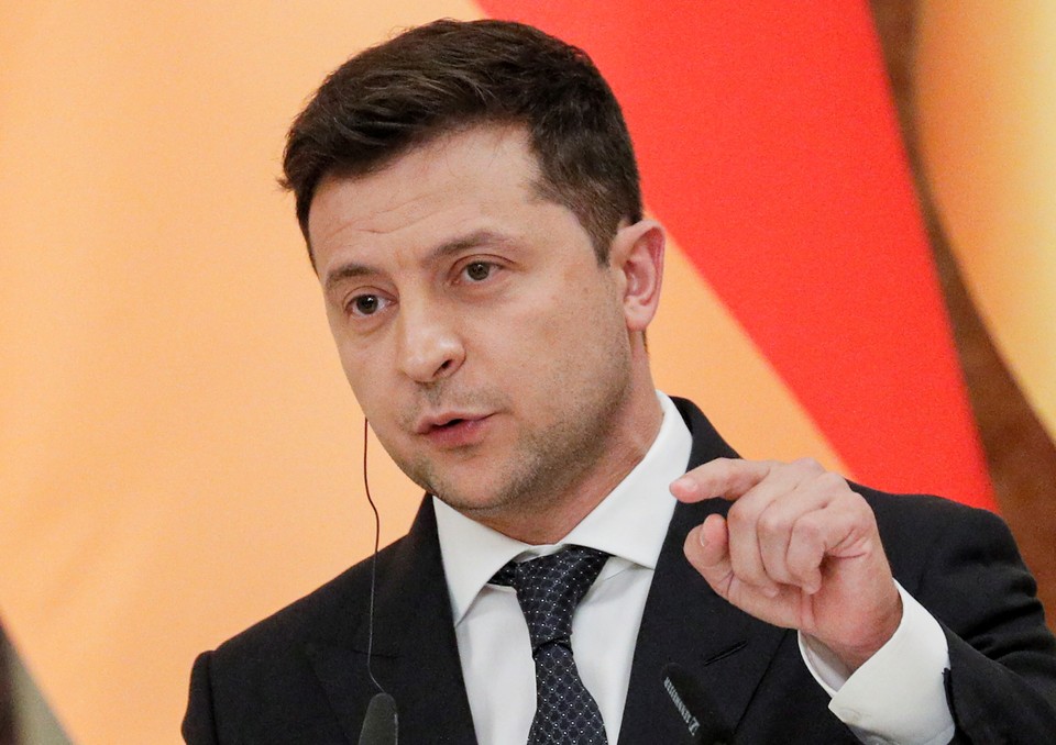 Владимир Зеленский запутался в украинском и английском языках во время интервью телеканалу США