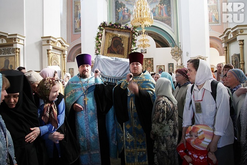 чудотворная икона ярославская казанская. византийская икона казанской божьей матери. монастырь казанской божьей матери ярославль. казанская божья матерь ярославль. казанская божья матерь ярославль.