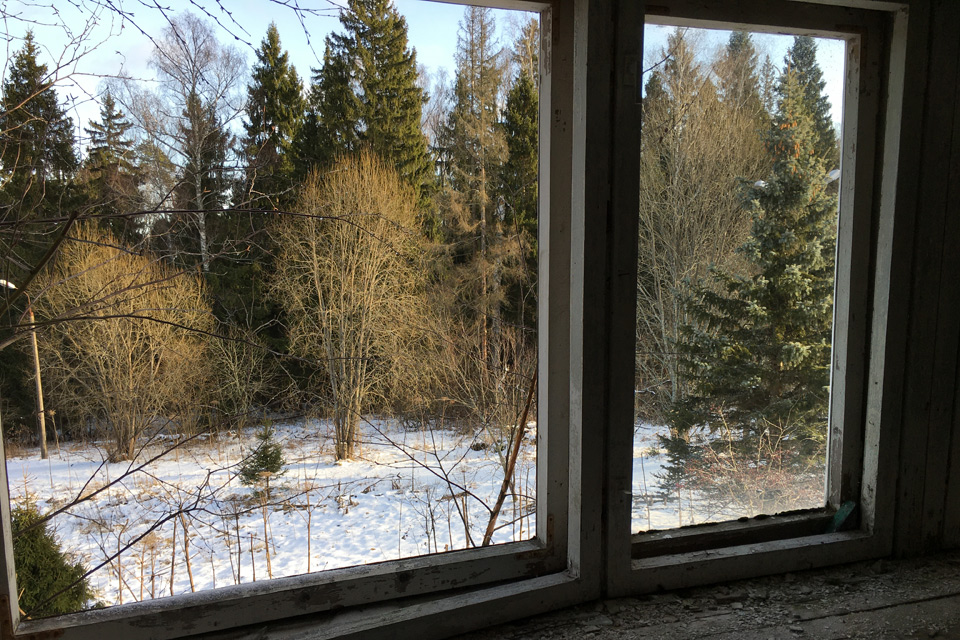 Вид из окна, и правда, сказочный.