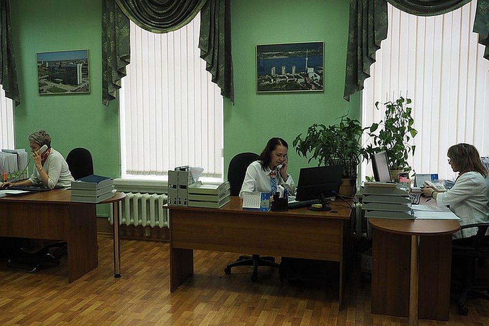 Звонки граждан принимают внимательные консультанты.
