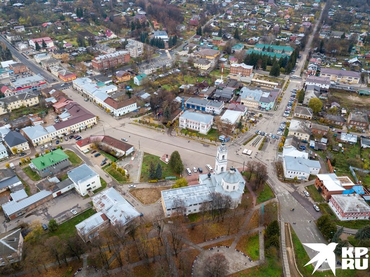 В городе немало исторических мест.