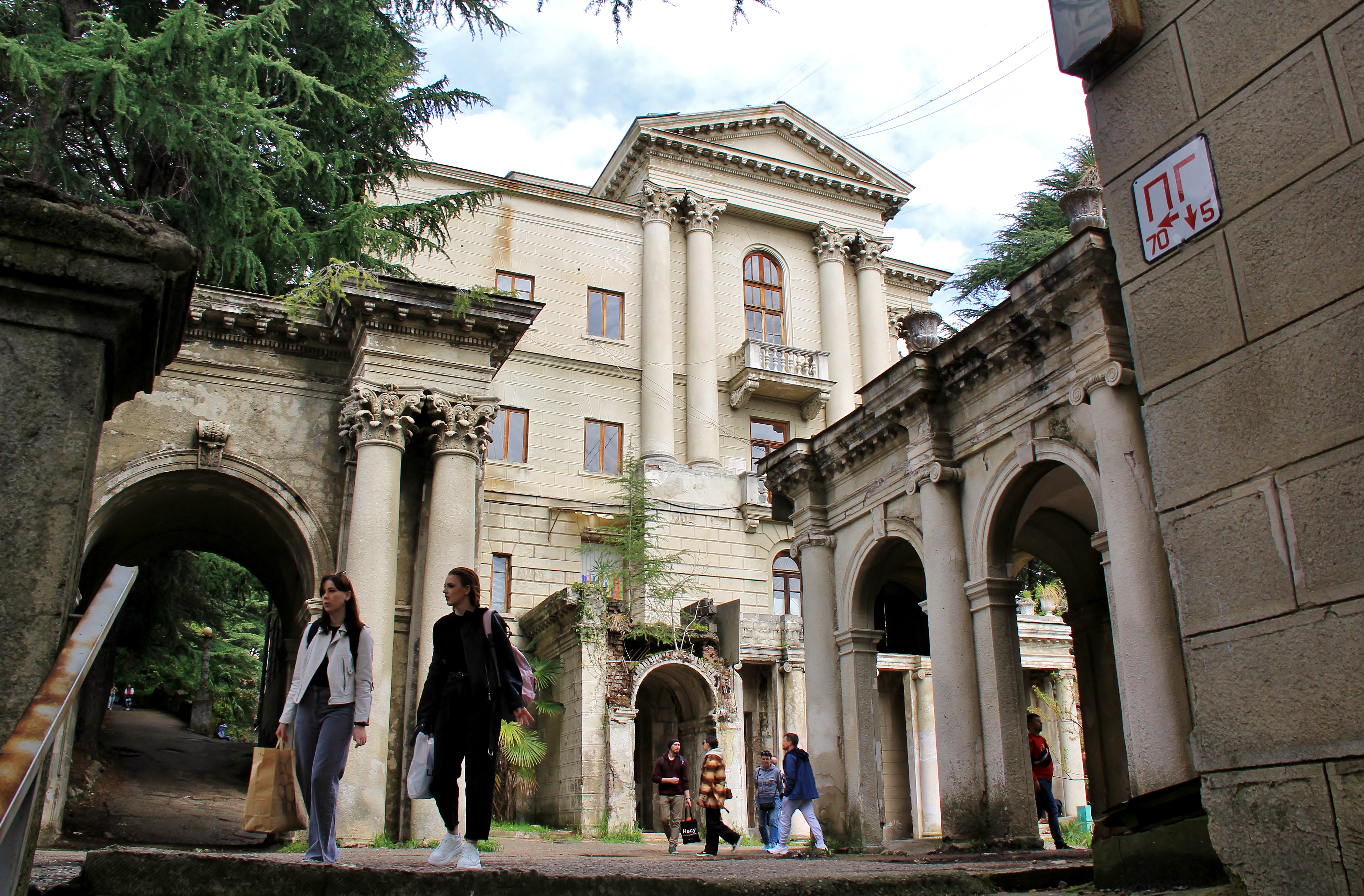 Эффектная заброшка