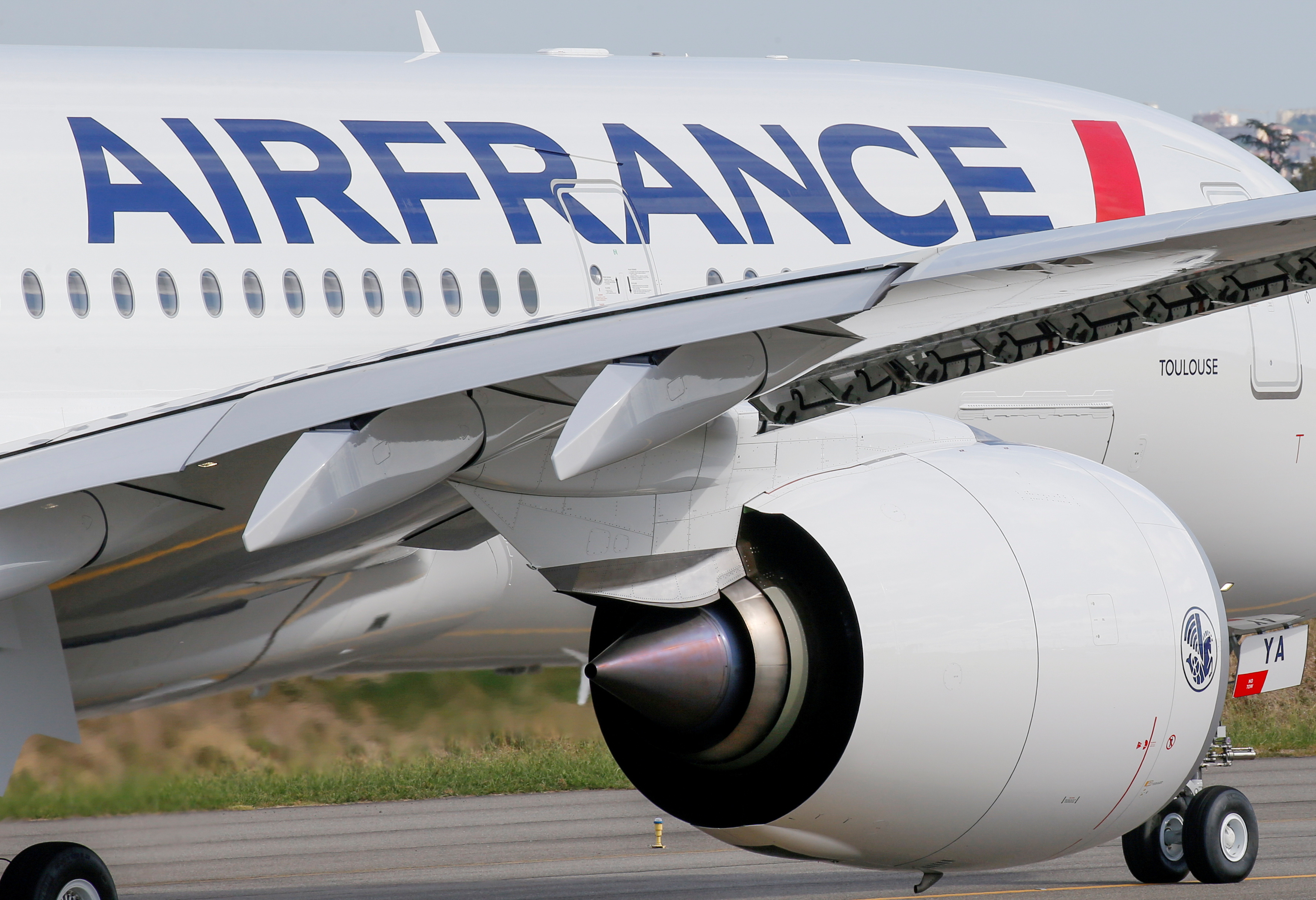 Рейс AirFrance из Парижа в Москву не прибыл.