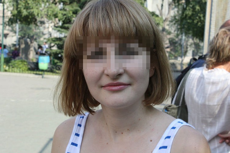 Сама Диана, мама погибшей девочки.