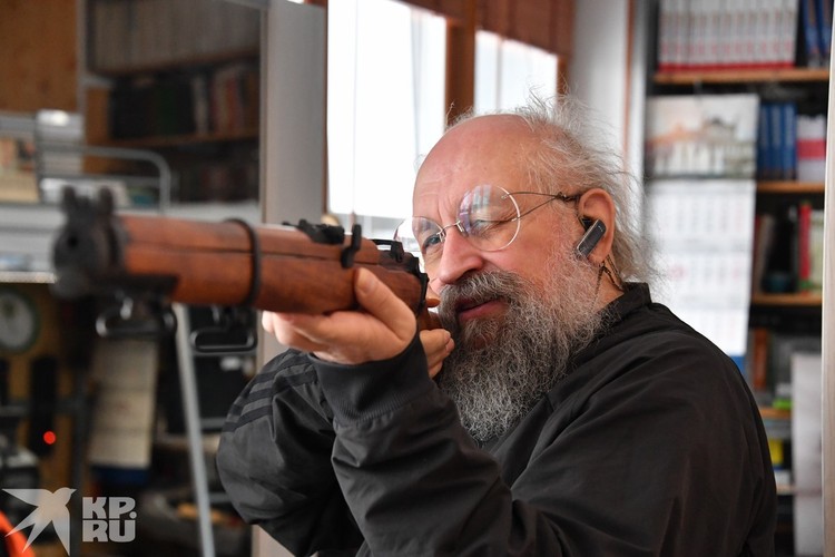 Анатолий Вассерман