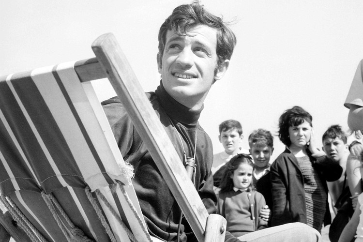 Жан-Поль Бельмондо на Каннском кинофестивале. 1964 год
