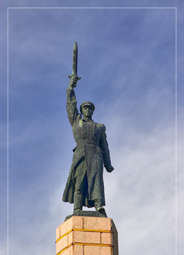 Памятник воинам-чекистам установили в Волгограде.