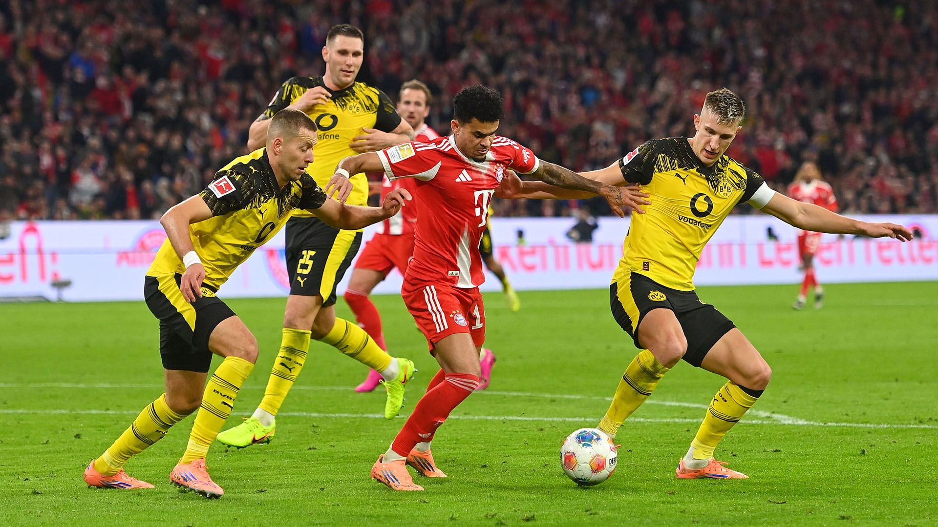 ФК «Боруссия Дортмунд» – ФК «Бавария». Фото: globallookpress.com/Frank Hoermann/SVEN SIMON