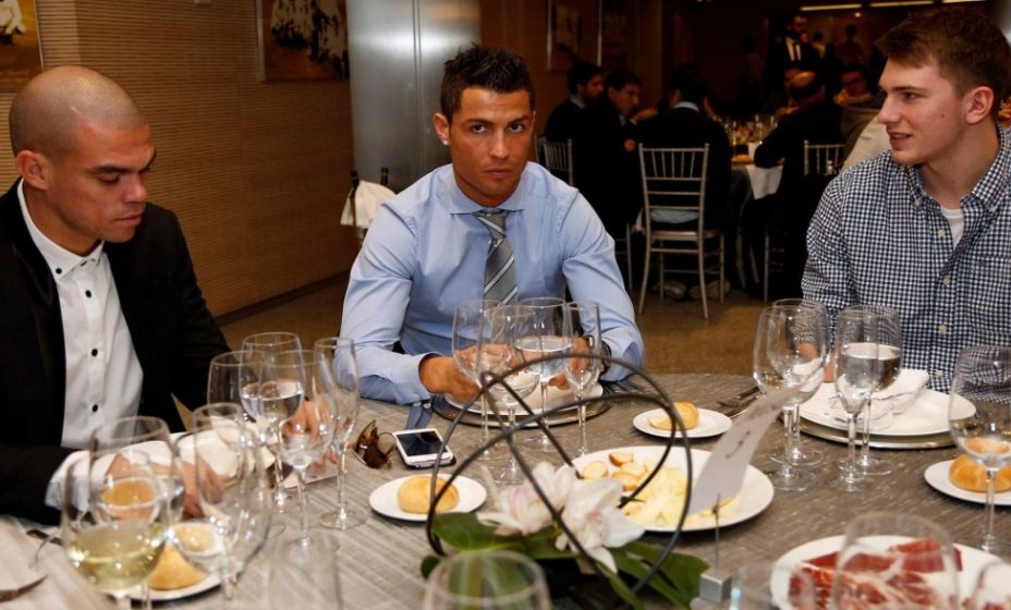 Накормить Криштиану Роналду непростая задача. Фото: Global Look Press