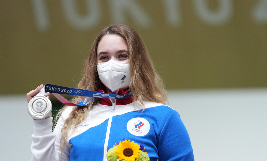 Россиянка Анастасия Галашина стала первой медалисткой Олимпийских игр-2020. Ярославская спортсменка взяла серебро в стрельбе из пневматической винтовки. Фото: Global Press Look