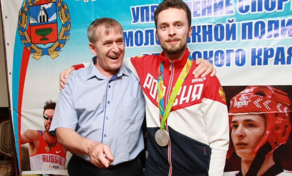 Стрелок Сергей Каменский с отцом Игорем Владимировичем. Фото: Олега Укладова