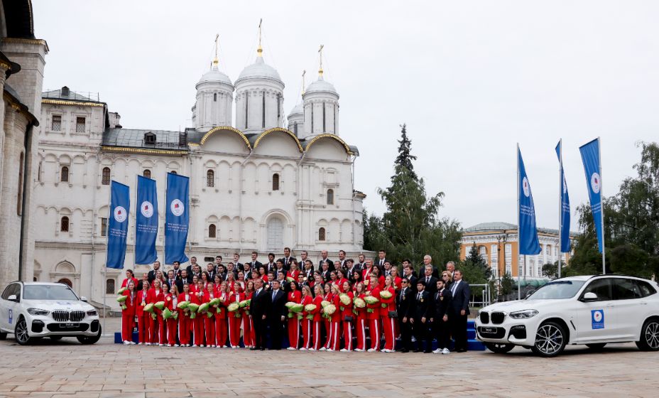 Времена, когда олимпийцы получали в подарок автомобили остались в прошлом. Фото: ТАСС