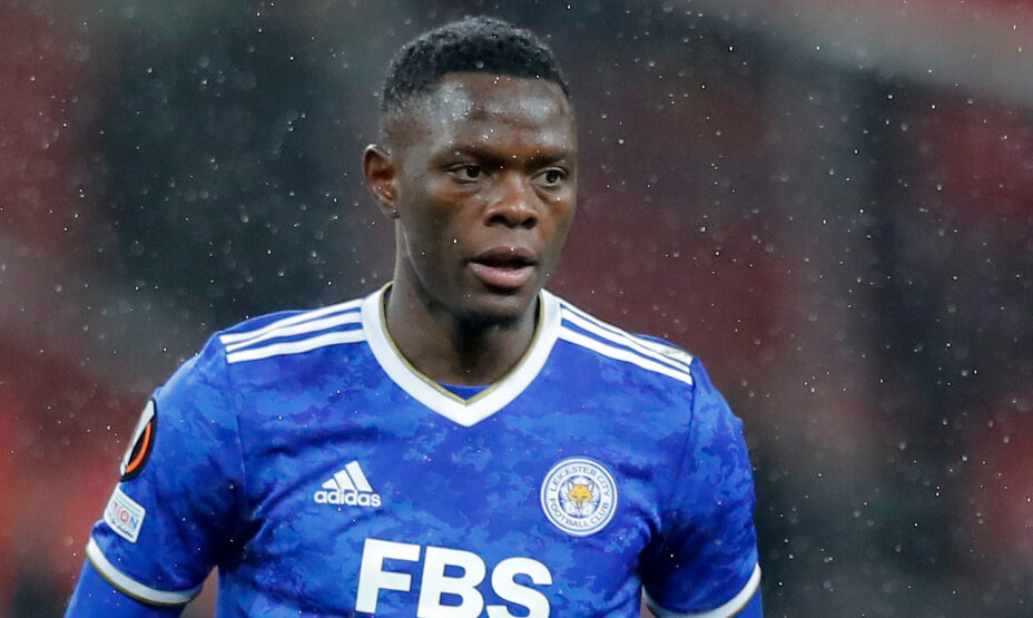 Патсон Дака, Футбол