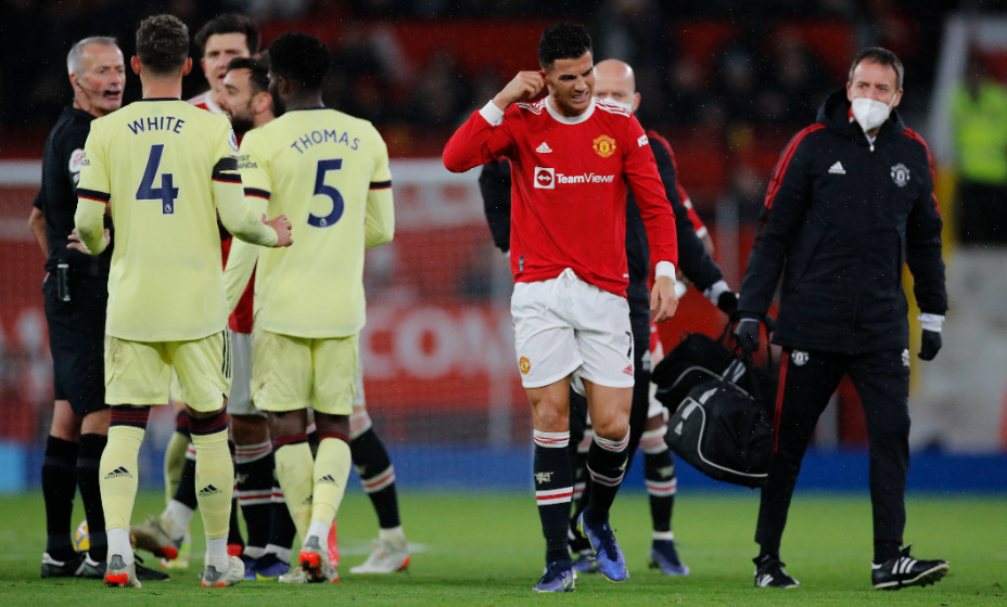 Криштиану Роналду получил травму, празднуя гол. Фото: Reuters