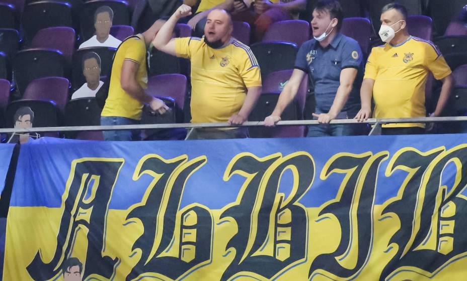 Болельщики сборной Украины во время матча с России вели себя оскорбительно. Фото: Global Look Press