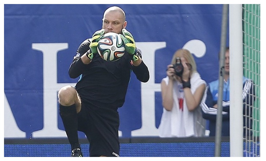 Бывший вратарь сборной России по футболу Александр Филимонов. Фото: РПЛ