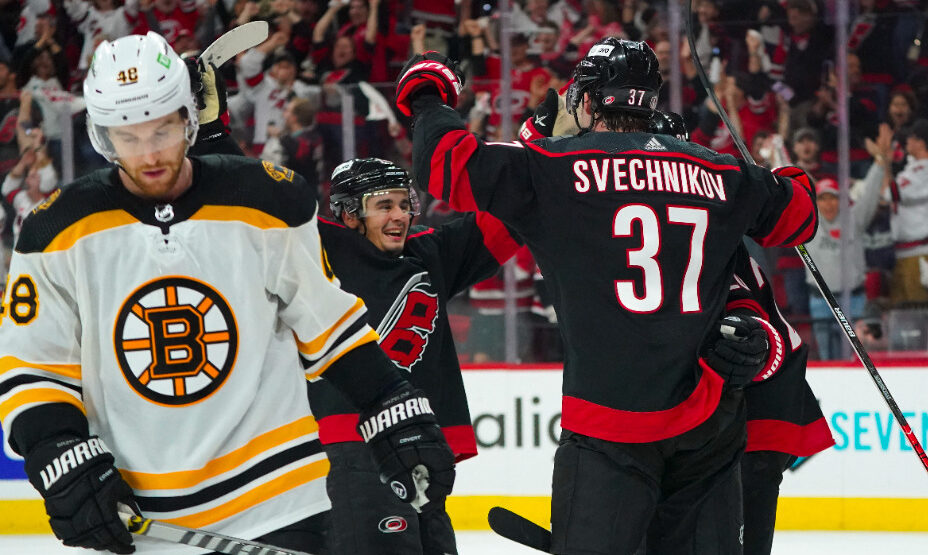 Андрей Свечников, хоккей