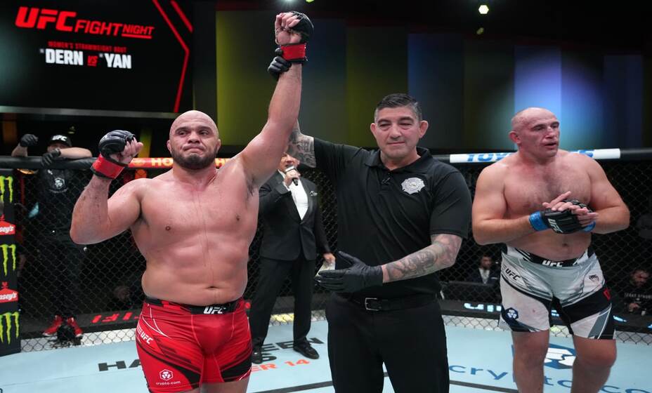 Алексей Олейник потерпел поражение в своем 78-м профессиональном бою. Фото: UFC Russia