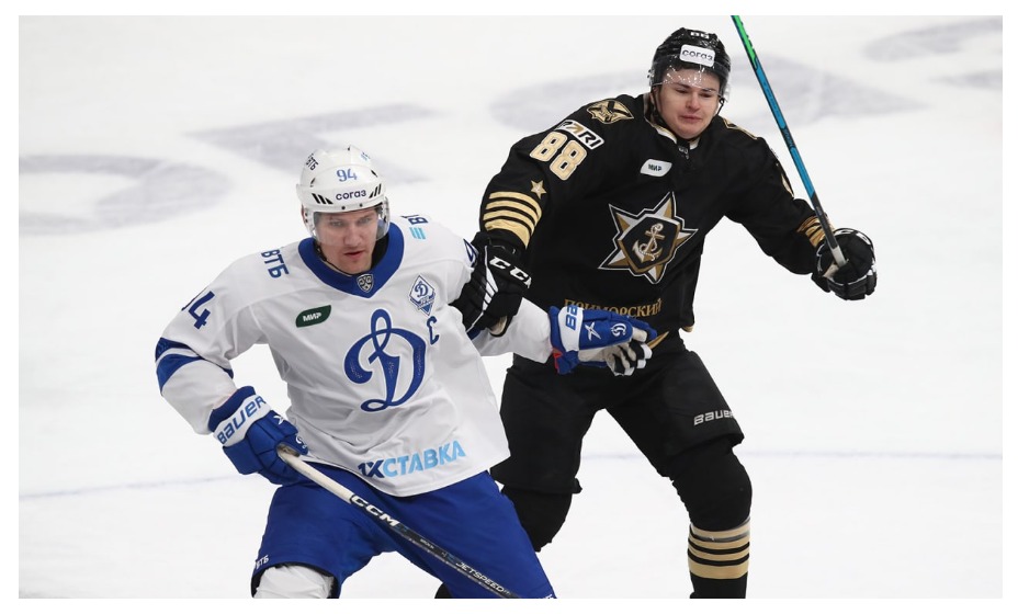 Динамовские хоккеисты скрестят клюшки с «Адмиралом». Фото: соцсети ХК «Динамо»