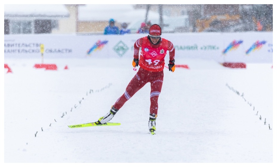 Вероника Степанова упала после финиша масс-старта на 30 км. Фото: соцсети ФЛГР
