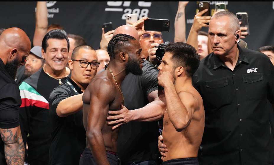 На UFC 288 во время дуэли взглядов Стерлинг и Сехудо нагнали страстей. Фото: UFC