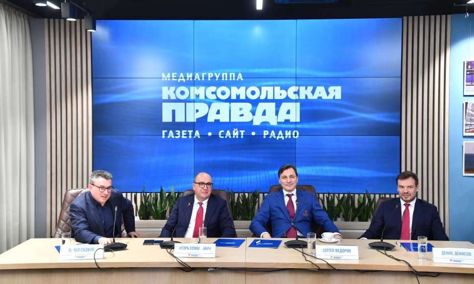 Руководством хоккейного ЦСКА побывало в редакции «Комсомольской правды». Фото: Иван Макеев