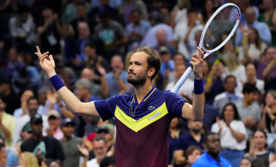 Медведев обыграл Умбера и вышел в полуфинал турнира в Пекине. Фото: Reuters