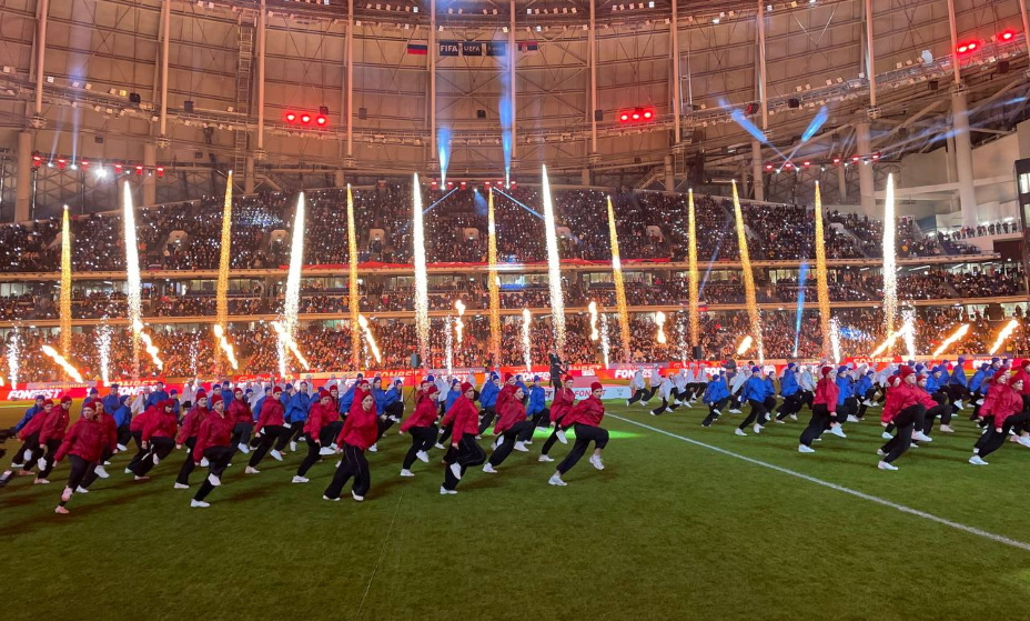 Болельщики пошли на сборную России. Фото: Денис Акинин, КП Спорт