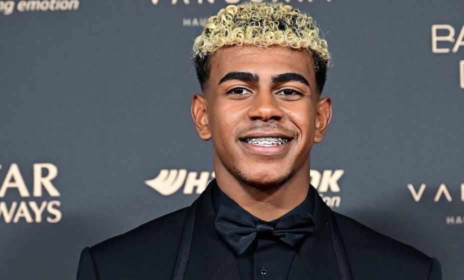 Ямаль назван лучшим молодым футболистом года. Фото: Global Look Press