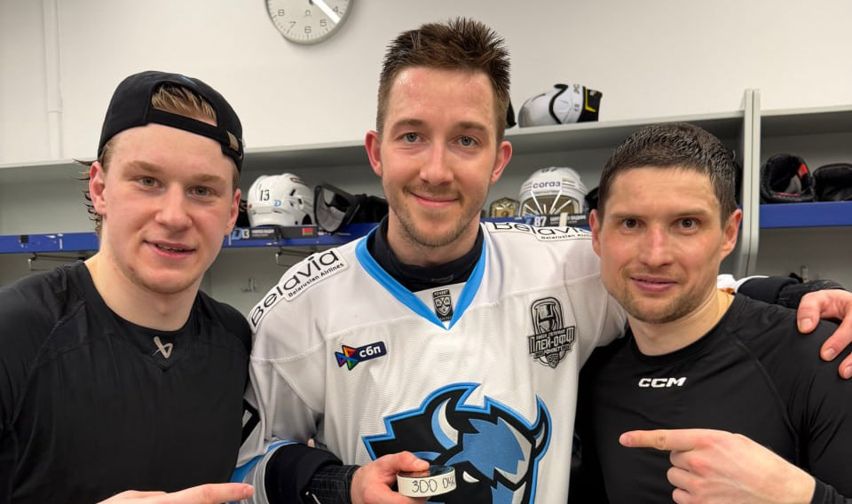 Галиев оформил дубль, Минск