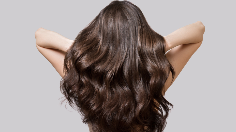 Лучшие шампуни для жирных волос 2025