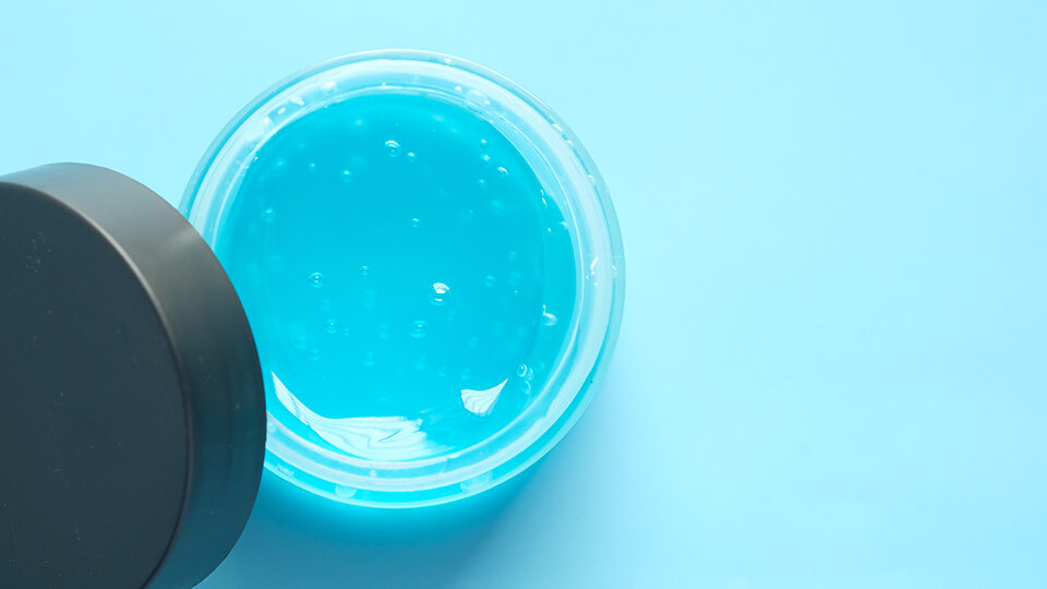 12 лучших гелей для укладки волос в 2025 году